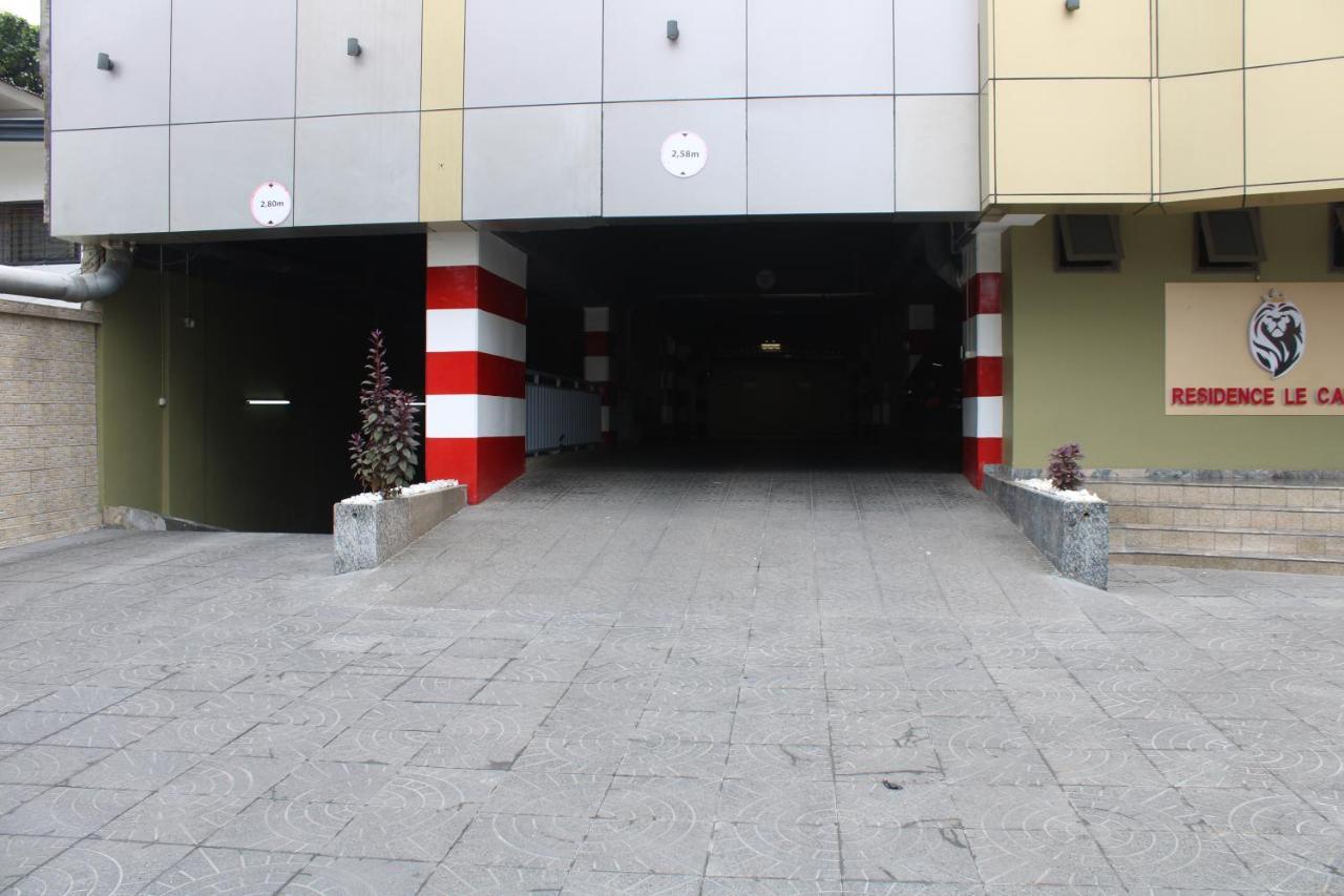 Residence Le Carat Bonapriso Douala Buitenkant foto
