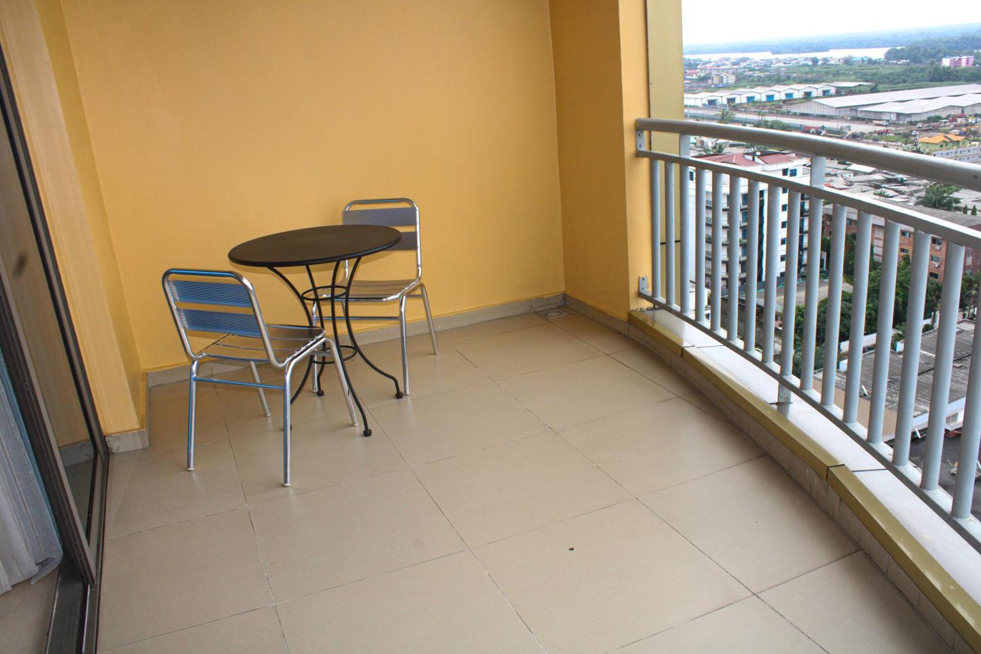 Residence Le Carat Bonapriso Douala Buitenkant foto